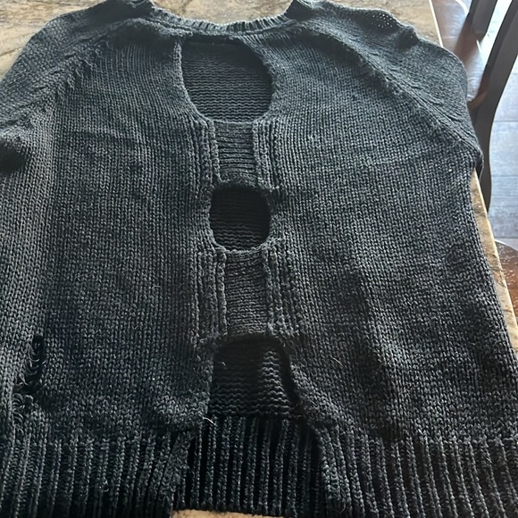 Black Sweater - Picture 3 of 3